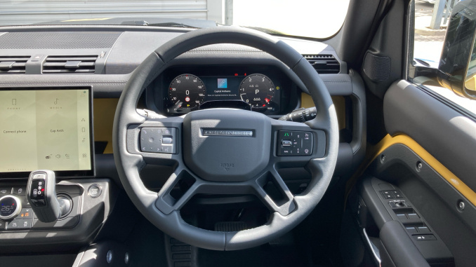 Land Rover Defender 3.0 D350 Trophy Edition Deep Sandglow 110 5dr Auto Diesel Estate - Image 15